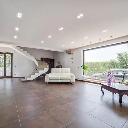 Belvilla By Oyo Modern Villa In Nissoria With Pool Exterior photo