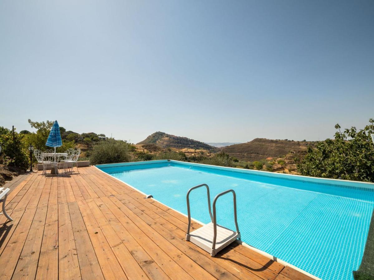 Belvilla By Oyo Modern In With Pool * Nissoria
