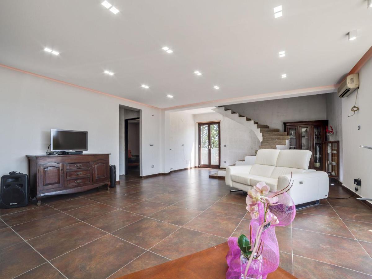 Belvilla By Oyo Modern In With Pool Villa